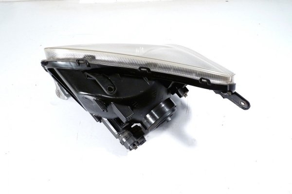 Reflektor prawy Toyota Rav4 II XA20 2000-2003 Suv