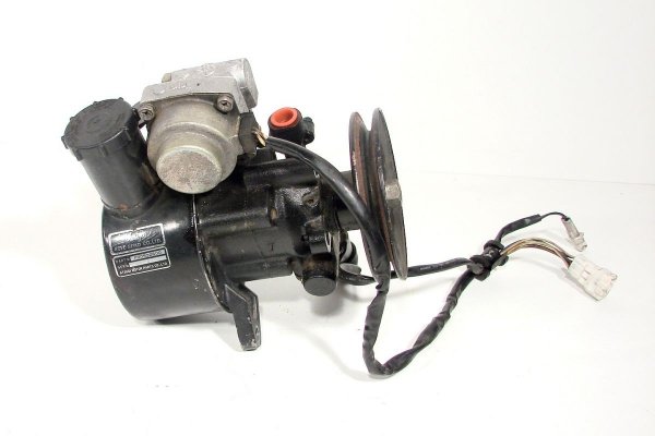Pompa wspomagania Mazda RX7 FC 1985-1991 1.3