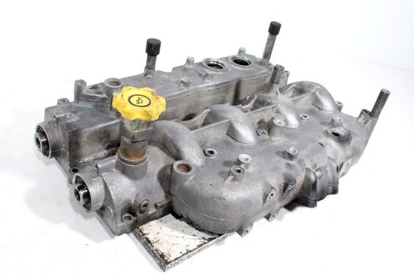 Wałki rozrządu pokrywa Chrysler Voyager GY 2000-2007 2.8CRD ENR