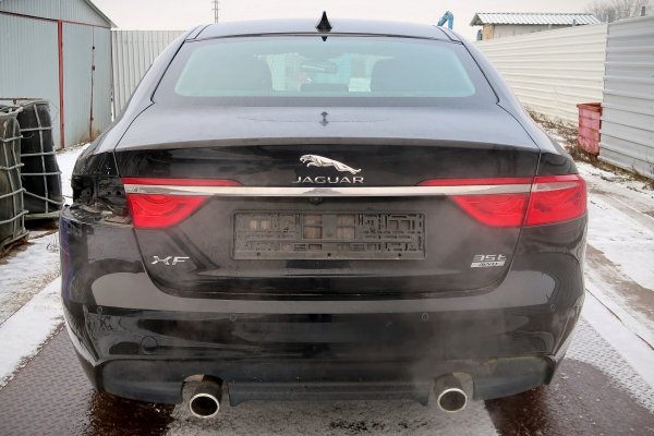 _Drzwi przód prawe Jaguar XF X260 2016 Sedan