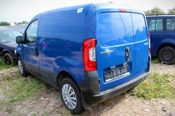 Drzwi przód prawe Citroen Nemo 2008 1.4HDI 8HS