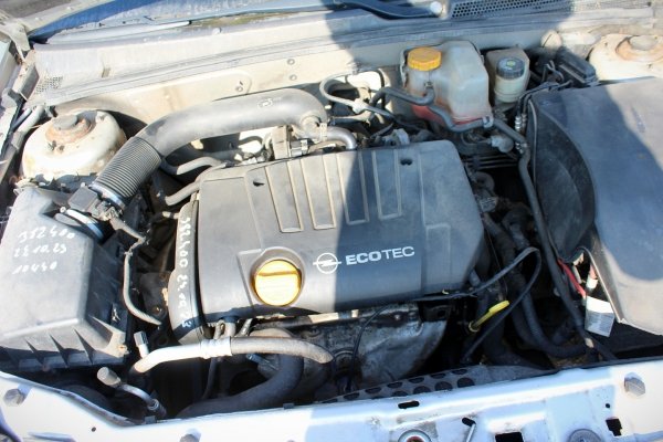 Zamek klapy bagażnika tył Opel Vectra C 2005 Lift Sedan