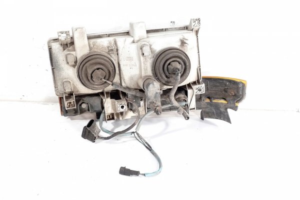 Reflektor przód prawy Mitsubishi Canter VI 2000 (1996-2001)