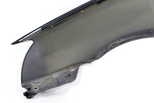 _Błotnik przód prawy Toyota Avensis T25 Lift 2006-2008