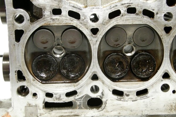Głowica Nissan Primera P11 1999-2001 1.8i 16V