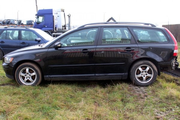 Drzwi przód prawe Volvo V50 2005  Kombi 