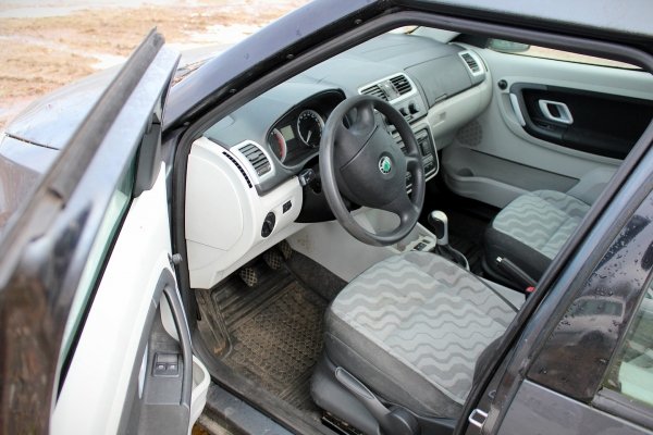 _Zderzak przód Skoda Roomster 5J 2007 (2006-2010) (kod lakieru: LF8J)