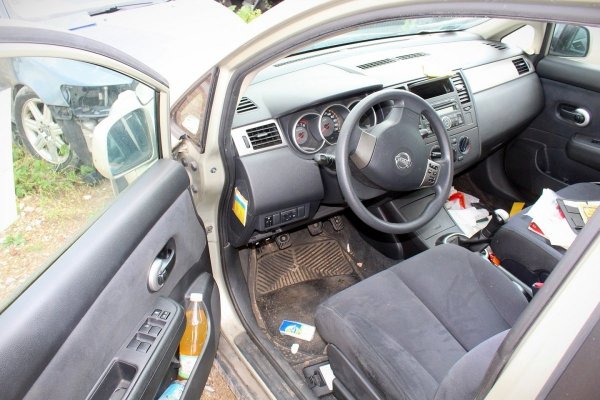 Szyba drzwi przód prawa Nissan Tiida C11 2007 Hatchback 5-drzwi