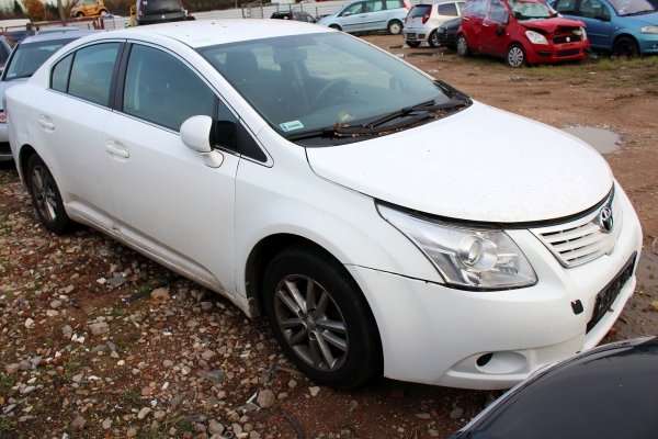 Lampa tył lewa Toyota Avensis T27 2009 Sedan