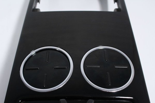 Tunel środkowy VW Phaeton GP3 2011