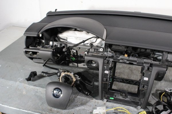 Konsola pasy airbag sensor VW Phaeton GP3 2010-2014