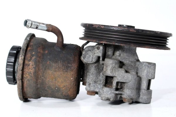 Pompa wspomagania Toyota Yaris XP10 1999-2005 1.0i 16V