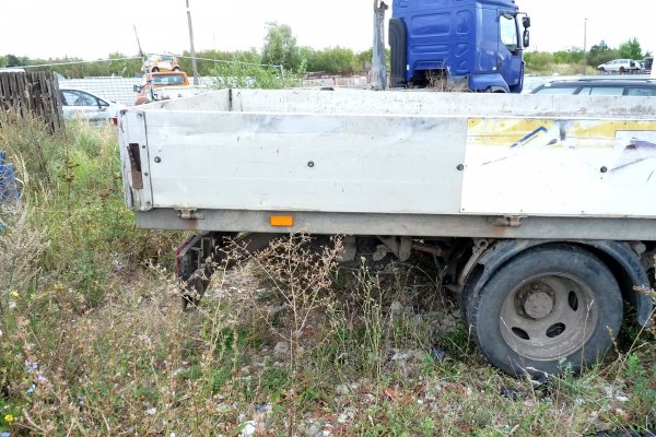 Zacisk hamulcowy przód lewy Mitsubishi Canter VI 2000 2.8TD 4M40-2AT 