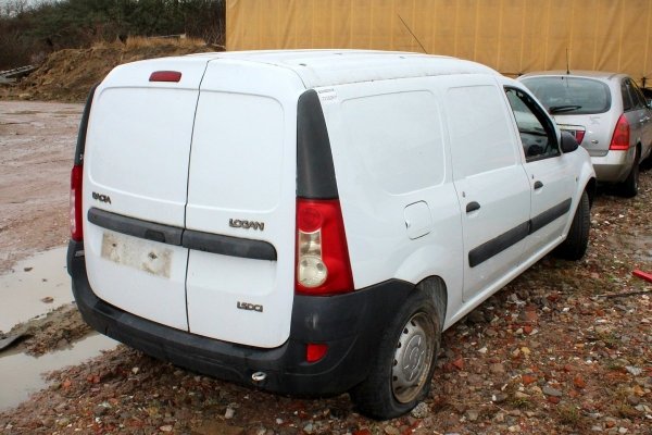 Błotnik przód prawy Dacia Logan I 2011 Van 