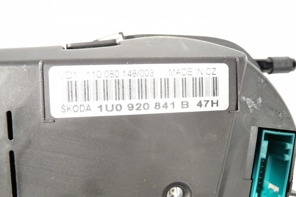 Licznik zegary Skoda Octavia 1U 2002 1.6i BFQ Kombi