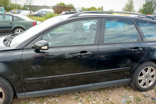 Drzwi tył lewe Volvo V50 2004 Kombi 