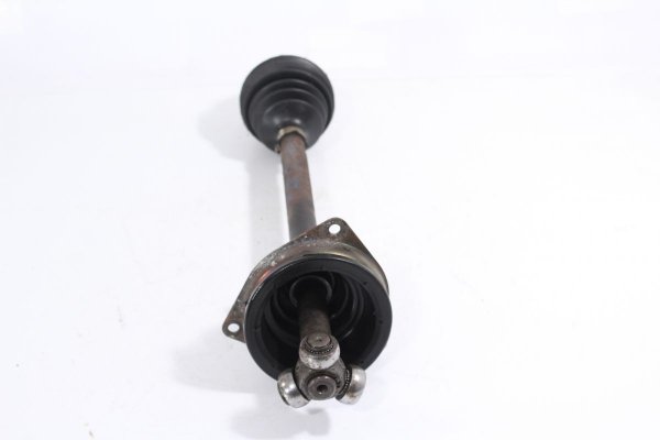 Półoś lewa Mitsubishi Carisma 1995-1999 1.6i 1.8i 