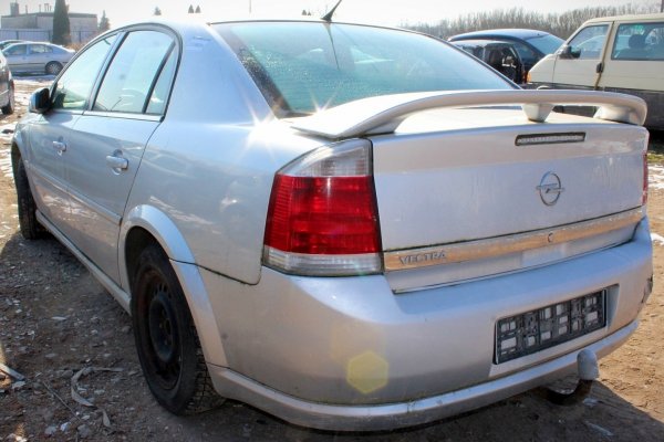 _Reflektor prawy Opel Vectra C 2005 Lift Sedan