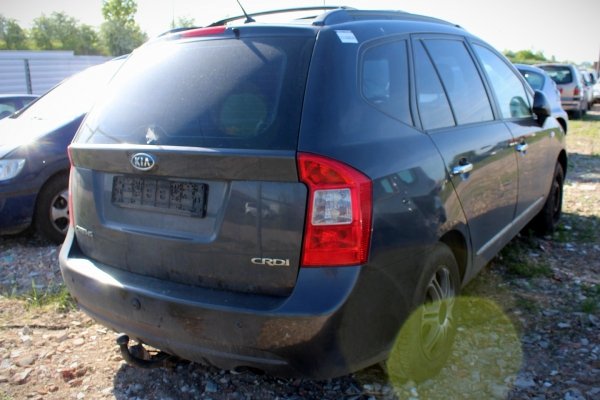 Maska Kia Carens FG 2007 Minivan 