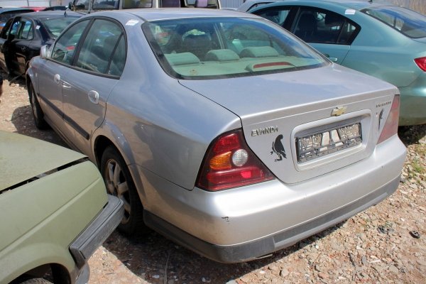 Chevrolet Evanda 2005 2.0i Sedan [A]