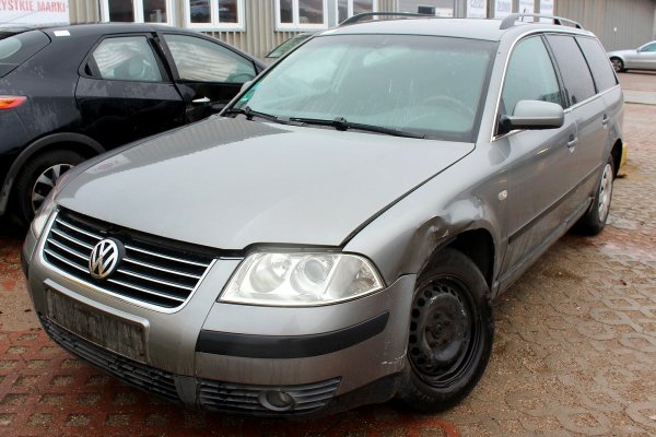 Maska silnika VW Passat B5 Lift Kombi (kod lakieru: LD7W)