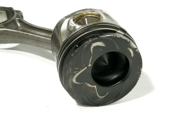 Tłok korbowód Skoda Octavia 1Z 2004-2013 1.9TDI BXE 3/4