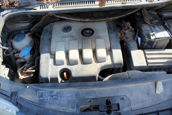 VW Touran 1T 2005 2.0TDI BKD Minivan [A]