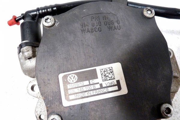 Pompa wakuum Audi A3 8P 2010 1.6TDI CAYC Hatchback 5-drzwi