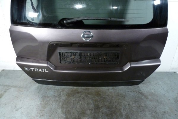 Klapa bagażnika tył Nissan X-Trail T31 2007 (kod lakieru: K55)