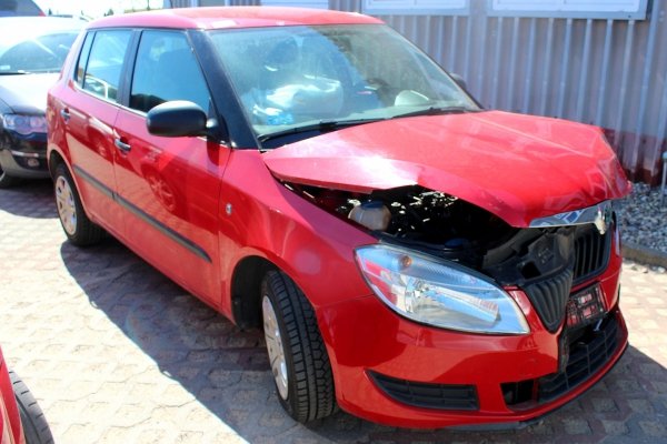 Skoda Fabia II 5J 2010 1.6TDI CAYA Hatchback 5-drzwi