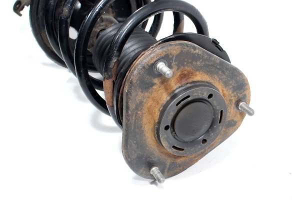 Amortyzator przód prawy Toyota Corolla E12 2002-2007 1.4i 16V