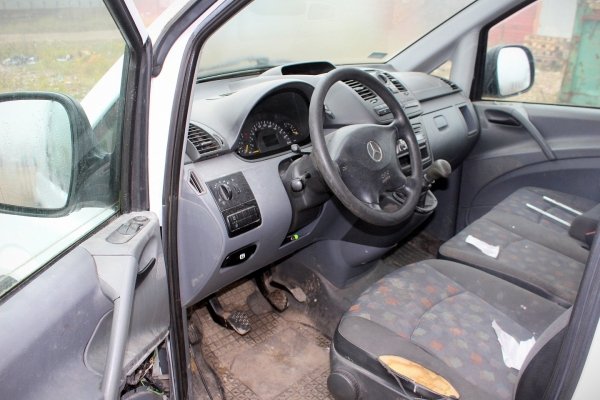 Podnośnik szyby przód prawy Mercedes Vito W639 2005 Bus 