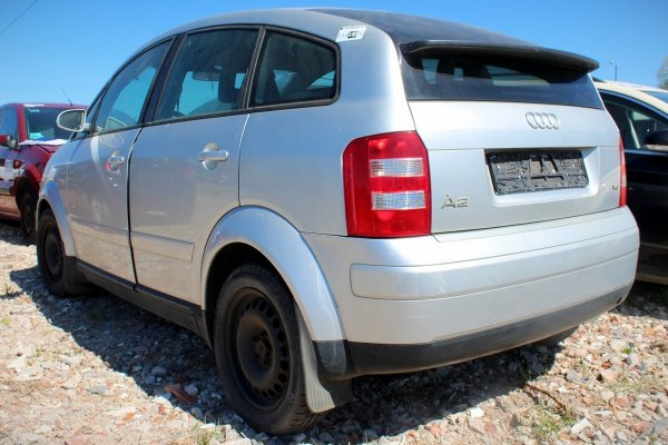 Szyba karoseryjna prawa Audi A2 2002 Hatchback 5-drzwi