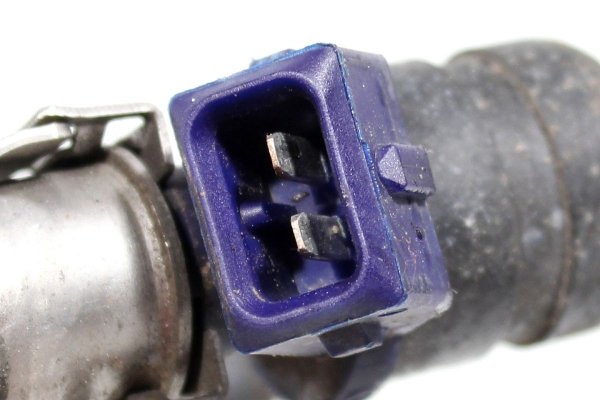 _Listwa wtryskowa VW Passat B5 1996-2000 2.8 V6 APR