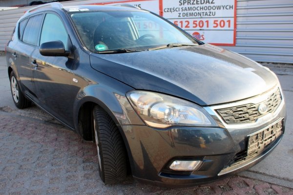 Zamek drzwi tył prawy Kia Ceed I Lift ED 2011 1.6CRDI D4FB Kombi