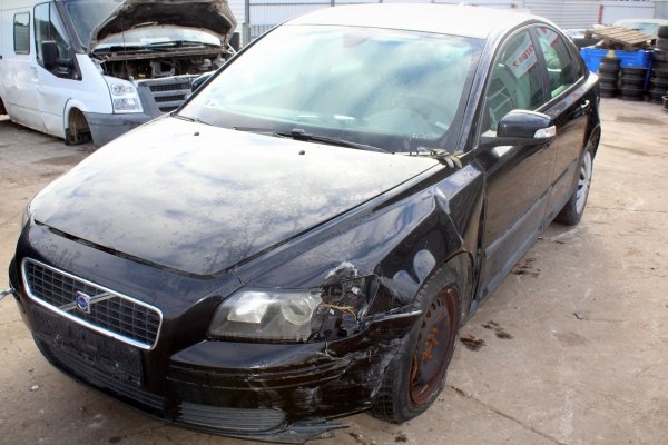 Drzwi przód lewe Volvo S40 2006 Sedan (kod lakieru: BLACK STONE SOLID)