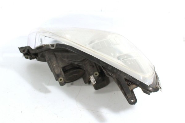 _Reflektor przód prawy Opel Astra H 2003-2009