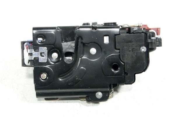 Zamek drzwi tył lewy VW Caddy 2K 2004- 7 pinów