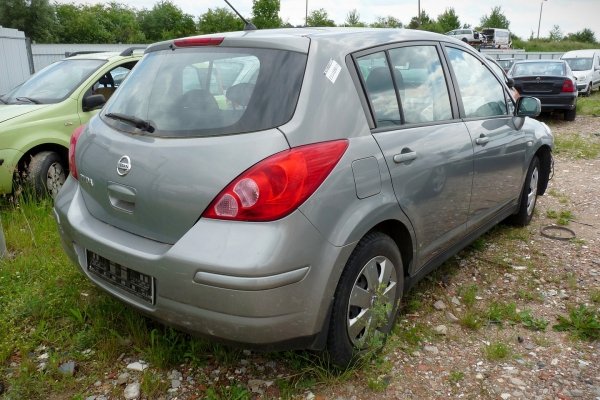 Fotel lewy kierowcy Nissan Tiida C11 2008 Hatchback 5-drzwi 