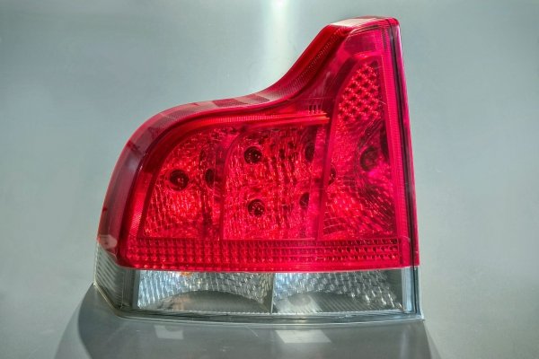 Lampa tył lewa Volvo S60 2007 Sedan