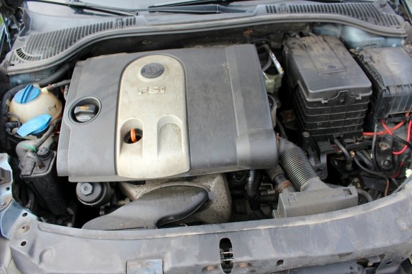 Szyba drzwi przód prawa Skoda Octavia II 1Z 2004 1.6FSI BLF Liftback