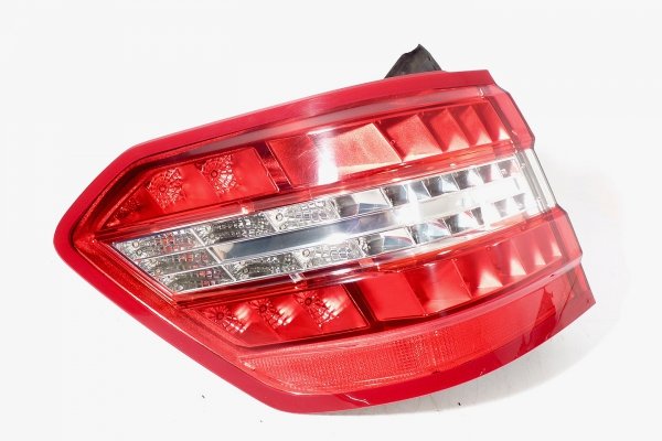 _Lampa tył lewa Mercedes E-klasa E350 W212 2009 Kombi 