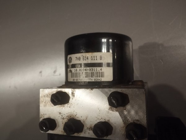 Pompa ABS VW Transporter T5 2004 2.5TDI AXD Bus