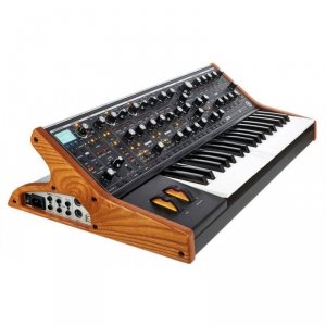 Moog SUBsequent 37 limitowany syntezator analogowy