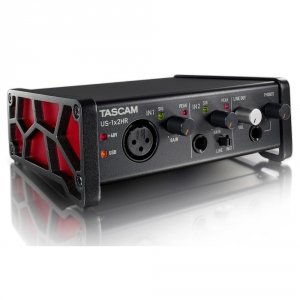 Tascam US-1x2HR interfejs audio USB Interfejs audio USB wysokiej rozdzielczości (2 wejścia / 1 mic, 2 wyjścia)