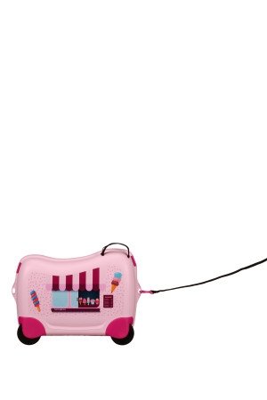 Walizka ma dopinany pasek do noszenia na ramieniu lub do ciągnięcia 