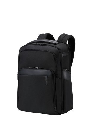 Plecak wykonany z materiałów pochodzących z recyklingu. Plecak ma miejsce na laptopa 15,6&quot;