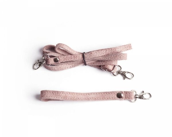 Skórzana włoska torebka wizytowa kopertówka Solome L1 pudrowy róż zamsz pasek