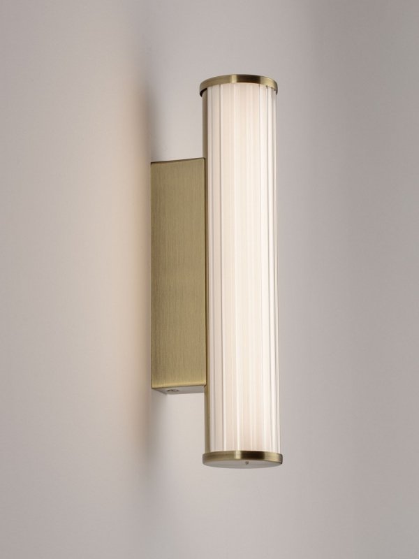 Lampa ścienna kinkiet LED tuba z ryflowanego szkła 30cm minimalistyczny zmiana barwy światła IP44 ALEGRANZA LE45770 Luces Exclusivas