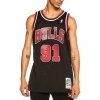 Mitchell & Ness koszulka męska Chicago Bulls NBA Swingman Alternate Jersey Bulls 97 Dennis Rodman SMJYGS18152-CBUBLCK97DRD